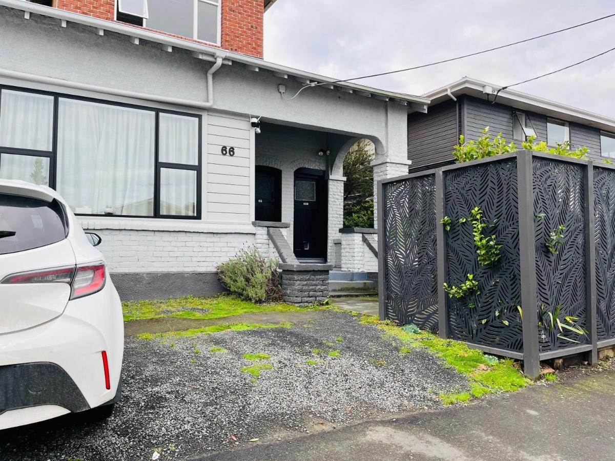 Modern Upstairs Apartment In Dunedin Central Luaran gambar